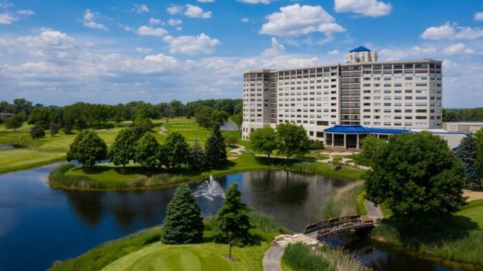 Hilton Chicago Oak Brook Hills Resort Sejarah 